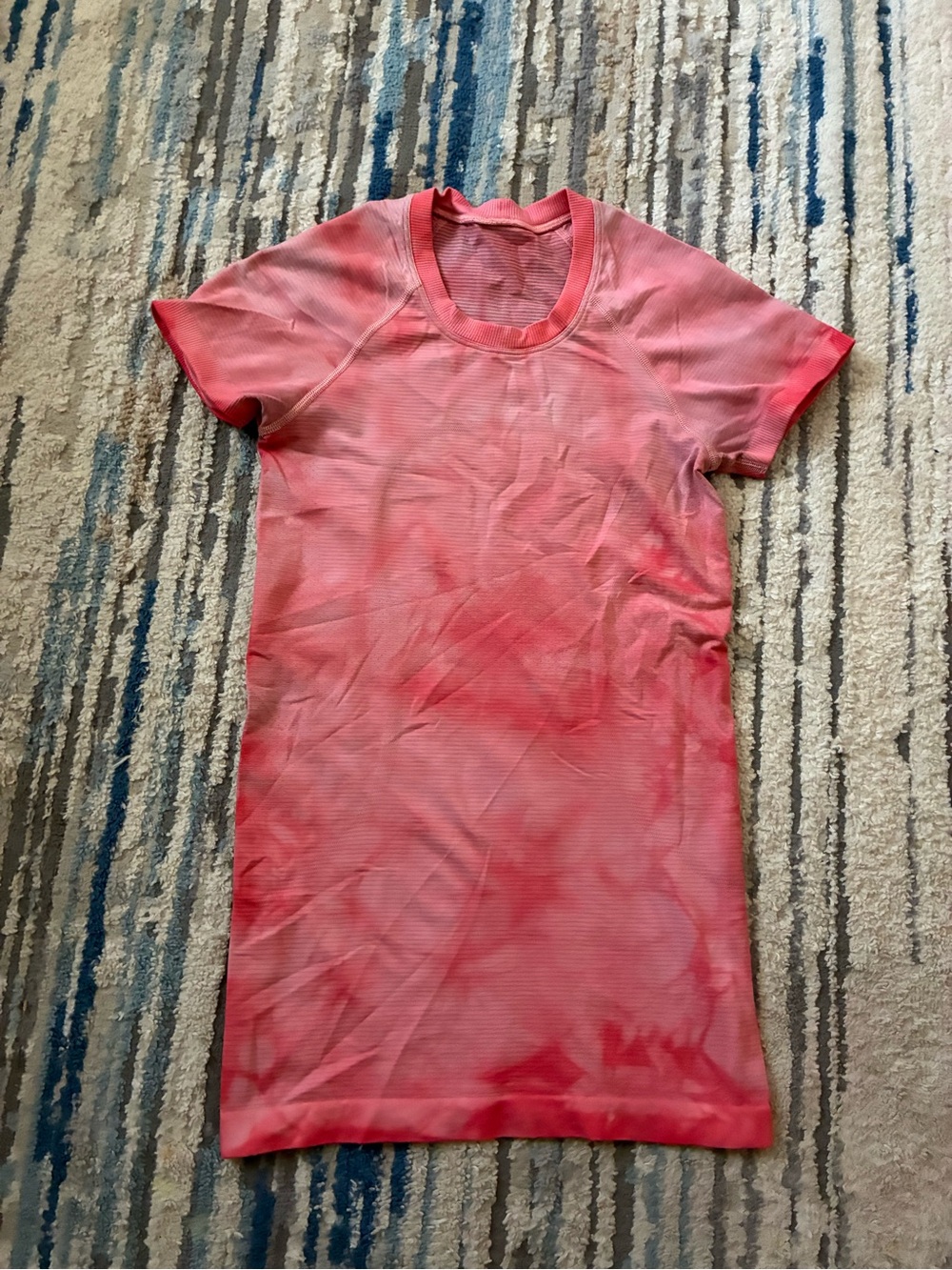 Lululemon Swiftly Shirt Womens 2 Pink Short Sleeve Yoga Run Compression
